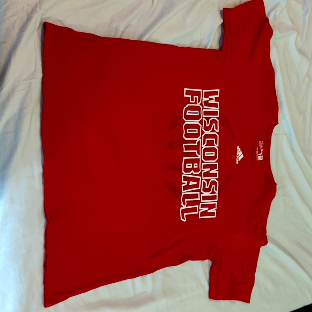 Adidas T-shirt